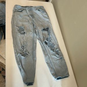 Light washed ripped jeans size 8 brand is wild fable